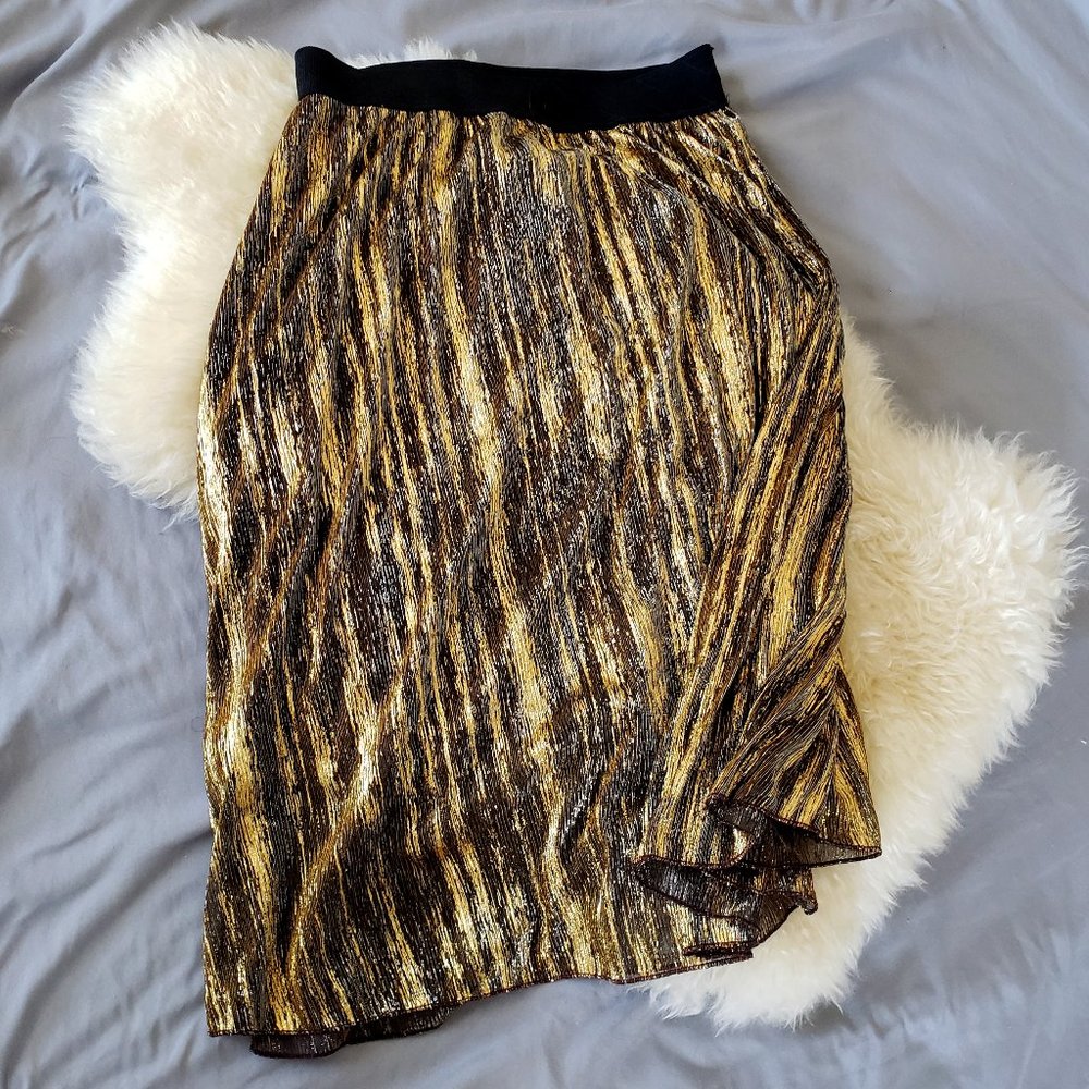 LuLaRoe Shimmery Gold Skirt - Size S - Metallic with Stretch